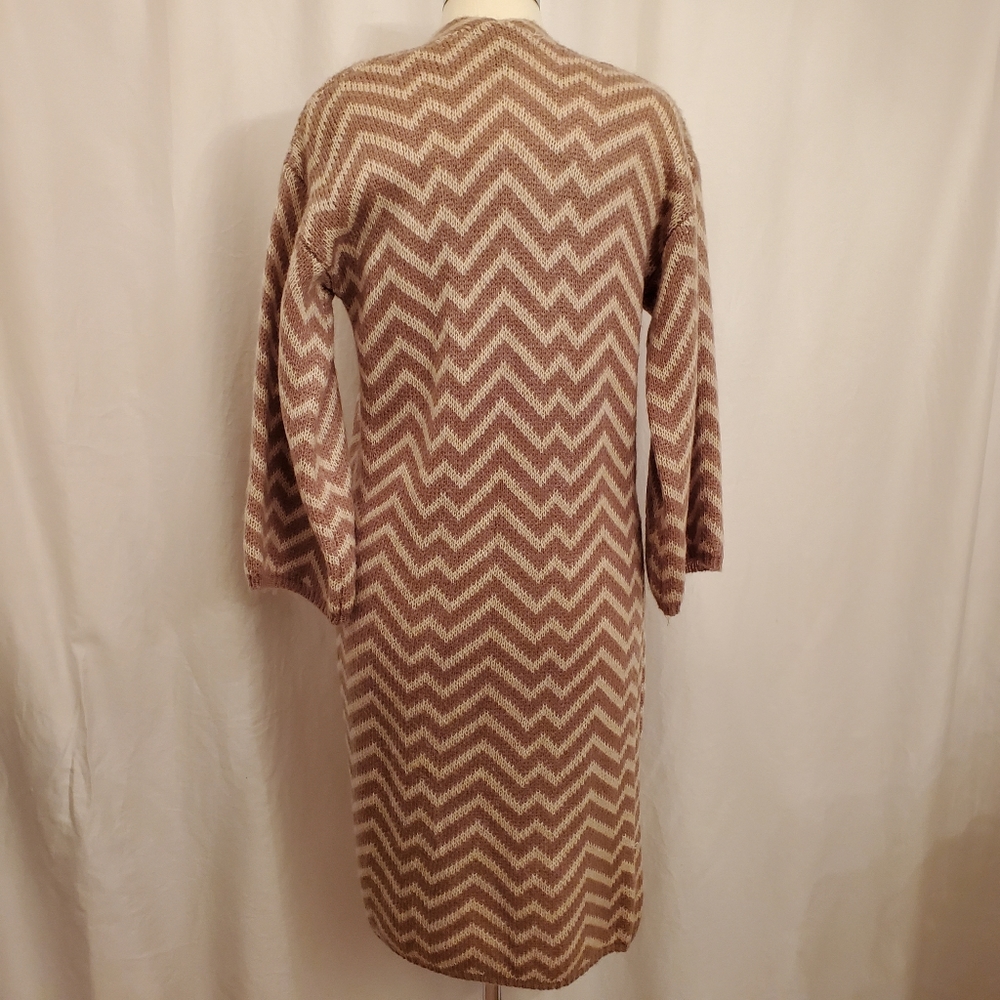 Forever 21 Chevron Pattern Long Cardigan - Picture 3 of 8